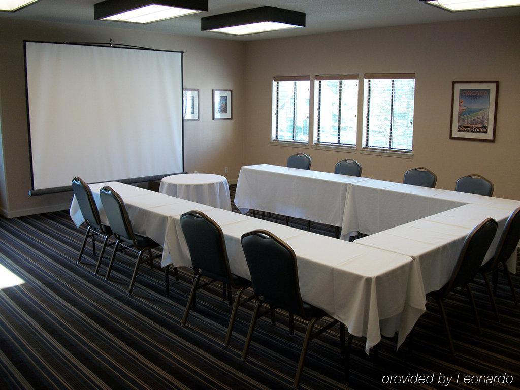 Hawthorn Suites Of Трой Съоръжения снимка